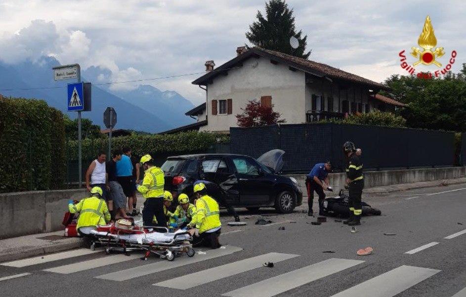 Notizie Costiera Amalfitana Auto Contro Moto A Feltre Grave Centauro