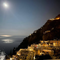 A Positano "Sogno di una Notte di fine Estate", spettacolo unico di luci e suoni sull’acqua