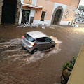 Acqua alta a Minori, allagati bar e Ufficio Vigili /FOTO e VIDEO