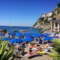 Amalfi, dopo i nuovi prelievi ARPAC la Spiaggia delle Sirene è di nuovo balneabile