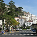 Amalfi, in un bar scoperto deposito interrato in condizioni igienico-sanitarie precarie. Chiuso 