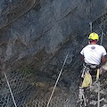 Amalfi, lavori al costone roccioso: 25-27 novembre sospensione circolazione a fasce orarie 