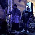 Amalfi, rapper Luchè fischiato interrompe show di Capodanno e inveisce contro pubblico [VIDEO]