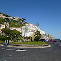 Amalfi scoperto parcheggiatore abusivo: Daspo urbano per un ultrasettantenne pluripregiudicato