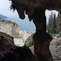 Atrani, rovi ed erbacce nascondevano il tesoro della natura: scoperta una "nuova" grotta di Masaniello [FOTO]