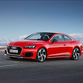 Audi #RS5Coupé accoglie i visitatori al Salone di Ginevra