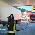 Baronissi, fiamme al serbatoio durante il rifornimento: paura ma nessun ferito grave