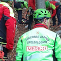 Baronissi, perde il controllo della moto da cross e si schianta contro un albero: ragazzo in ospedale 