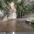 Bomba d'acqua sulla Costiera, a Praiano montagna martoriata dagli incendi vomita fango sulla Statale [FOTO]