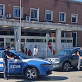 Caserta, aggressione di gang di immigrati minorenni alla stazione: scattano i "Daspo Willy"