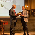 Cava de' Tirreni, il docente Paolo Dainotti premiato a Mantova per i suoi studi su Virgilio 