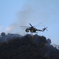 Cava de' Tirreni, incendio a parco Diecimare: proseguono operazioni di spegnimento