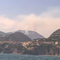 Cava de' Tirreni, vicesindaco Senatore: «Incendi sotto controllo grazie a Canadair»