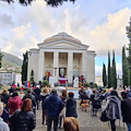 Commemorazione dei Defunti, Messa del vescovo Soricelli al cimitero di Cava de' Tirreni 