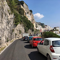 Conca de' Marini: escursionista ferito perde molto sangue, trasporto a Castiglione rallentato dal traffico /FOTO