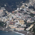 Covid, a Positano leggero calo dei contagi 