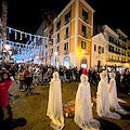 Dalla Costa d'Amalfi Ario Avecone presenta il musical "Vlad Dracula" a Salerno: ecco il flash mob sotto le Luci d'Artista