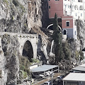 Disastro ad Amalfi: grossa frana tra le abitazioni del centro. "Spezzata" la Statale Amalfitana [FOTO-VIDEO] 