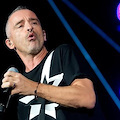 Eros Ramazzotti al Palasele di Eboli con Vita ce n’è World Tour