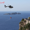 Fiamme tra Positano e Vico Equense, Statale Amalfitana chiusa al traffico [FOTO-VIDEO]