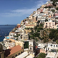 Foto e video a Positano: Totò aveva anticipato tutti nel 1962 nel suo profetico Tototruffa 62