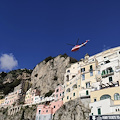 Frana Amalfi, evacuate tre persone intrappolate nella casa a strapiombo [FOTO-VIDEO]