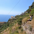 Furore che riparte: Tg2 alla scoperta della Zipline. Sindaco Milo: «I turisti ci sono, da tutto il Mondo» /VIDEO