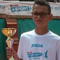 Giuseppe Troiano, giovane talento di Tramonti trionfa al Trofeo Tennis Kinder Sport