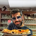 Giuseppe Villani, il pizzaiolo di Agerola vince l'Arcimboldo d'Oro e approda a Casa Sanremo 2025