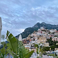 Good Morning Positano. Oggi la Chiesa Cristiana festeggia la Santissima Trinità: temperature minime stazionarie o in lieve calo