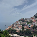 Good Morning Positano. Oggi la Chiesa Cristiana festeggia Santi Giovanni e Paolo: tempo soleggiato