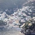 Good Morning Positano. Oggi la Chiesa Cristiana festeggia Santi Aquila e Prisca o Priscilla. Meteo: cielo sereno 