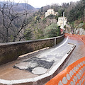 Guasto alla condotta idrica fa cedere parapetto lungo la SP75, carreggiata ristretta sulla strada che collega Vietri a Cava