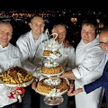 I “dolci delle feste”: la Costa d’Amalfi a Napoli con gli struffoli di Sal De Riso e di Pansa