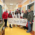 Il Club "Vecchi Rombi" veste le auto d'epoca a festa e porta doni ai bambini ricoverati all'Ospedale di Cava de’ Tirreni /FOTO