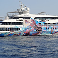 Il super yacht "Saluzi" nelle acque della Costa d'Amalfi: ecco il significato dei suoi graffiti / FOTO 