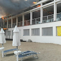 Incendio alla sala ristorante dell'Hotel Playa di Acciaroli / FOTO e VIDEO