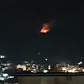 Incendio sulle montagne tra Angri e Sant'Antonio Abate, vigili del fuoco in azione 