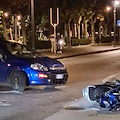 Incidente a Maiori sulla Statale Amalfitana, automobilista svolta sulla Chiunzi e impatta contro uno scooter /Foto