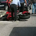 Incidente ad Amalfi: auto contro scooter, nulla di grave per padre e figlia