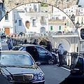 Incidente stradale ad Atrani: auto contro protezioni. Paura per coniugi napoletani [FOTO]