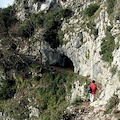 Indizi di un antico culto di Mitra in Costiera Amalfitana: la grotta di Matteo Salese sul Monte Avvocata