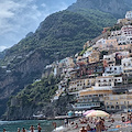 Infortunio sul Sentiero degli dei, elicottero atterra sul molo di Positano /Video