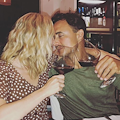 Joe King e Candice Accola: chitarrista di "The Fray" e attrice di "The Vampire Diares" a Positano