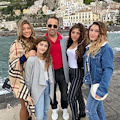 L’attrice americana Teresa Giudice ad Amalfi con la famiglia