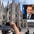 L'Italia dice addio a Silvio Berlusconi: in 15mila a salutare il feretro in piazza Duomo