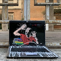 Liceo Giulio Cesare di Roma. La nuova opera della Street Artist Laika dal titolo "2021: IN PRESENZA, IN SICUREZZA"