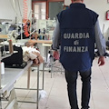 Lotta all’abusivismo commerciale: scoperto un opificio clandestino a Palma Campania