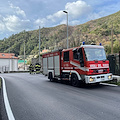 Maiori: incendio a quadro elettrico sul ciglio della strada, provvidenziale l'intervento dei pompieri