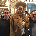 Maiori, per l'ex Miss Italia Denny Mendez visita in Costiera Amalfitana nel periodo più bello 